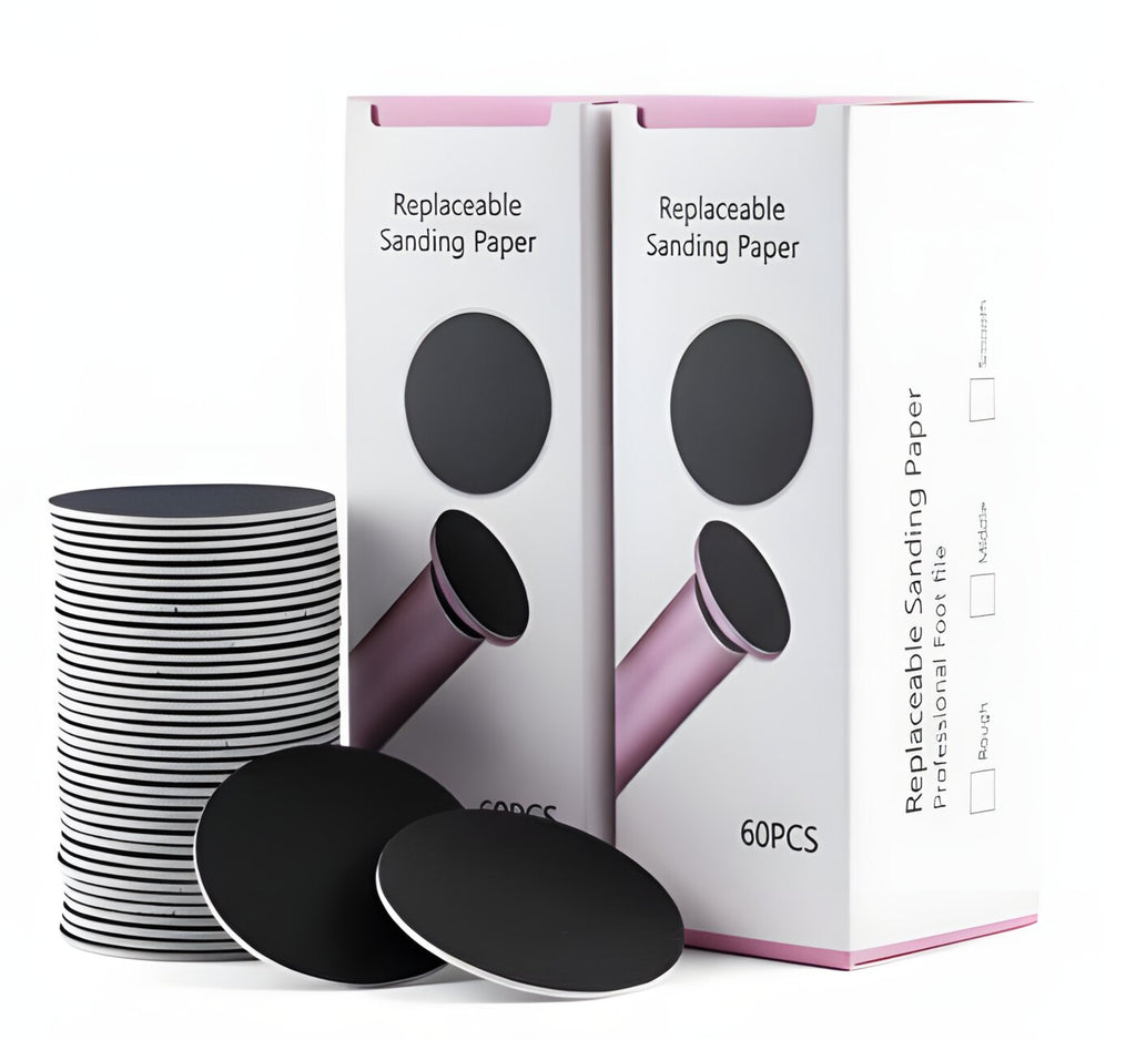 Deux boîtes de 60 disques de rechange 43 mm pour lime électrique pieds, et une pile de disques abrasifs