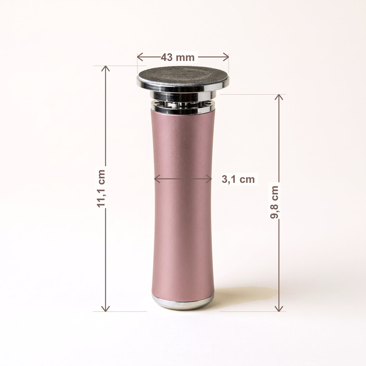 Dimensions de Velours : 11,1 cm de haut, 3,1 cm de large, poignée de 9,8 cm, disque de 43 mm