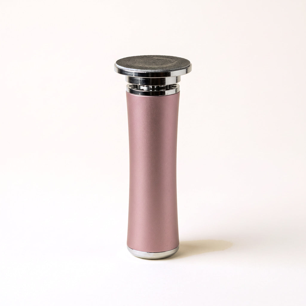 Kit pédicure électrique : la râpe pour les pieds Velours, aluminium rose, tête chromée et disque abrasif